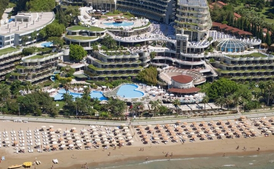 Crystal Sunrise Queen Luxury Resort & Spa