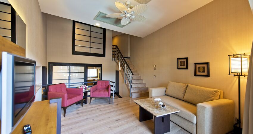 Limak Lara DeLuxe Hotel