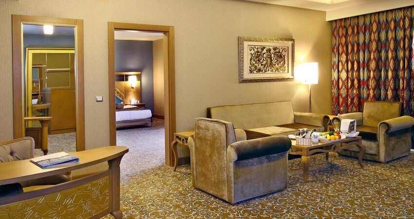 Royal Holiday Palace