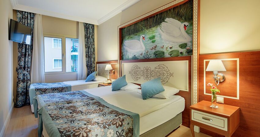 Crystal Paraiso Verde Resort