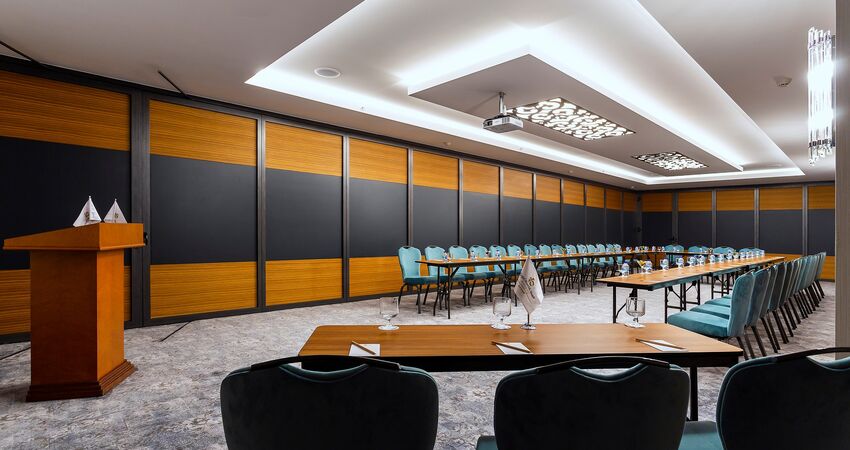 Royal Asarlık Beach