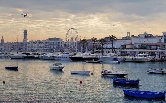 Güney İtalya (Amalfi Kıyıları & Bari Puglia) Turu Thy ile (Haziran & Ağustos 2026) 5 gece (BRI-NAP) AMALFİ KIYILARI & BARİ PUGLİA