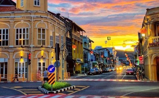 Elegant Phuket THY ile Ekstra Turlar Dahil 5 Gece FL001