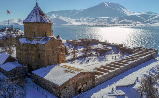 Doğu Anadolu Turu Yataklı Vagon (Tren Gidiş Uçak Dönüş) 6 Gece 7 Gün