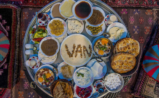 Doğu Anadolu Turu Yataklı Vagon (Tren Gidiş Uçak Dönüş) 6 Gece 7 Gün