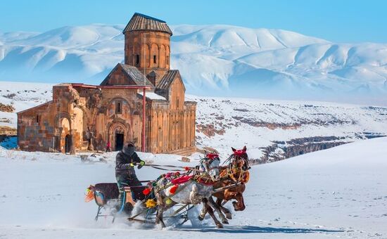 Doğu Anadolu Turu Yataklı Vagon (Tren Gidiş Uçak Dönüş) 6 Gece 7 Gün