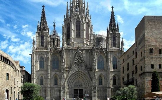 Ankara Hareketli İspanya`nın Kalbi Madrid & Barselona Turu Ajet İle Yaz Dönemi(BCN-MAD)