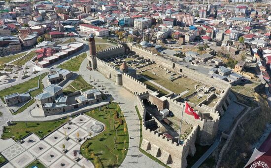 Doğu Anadolu Turu (Tren Gidiş Uçak Dönüş) 5 Gece 6 Gün