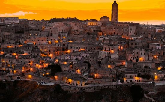 Kurban Bayramı Dönemi Güney İtalya (Amalfi Kıyıları & Bari Puglia) Turu Thy ile (23 Mayıs 2026) 5 gece (BRI-NAP) AMALFİ KIYILARI & BARİ PUGLİA