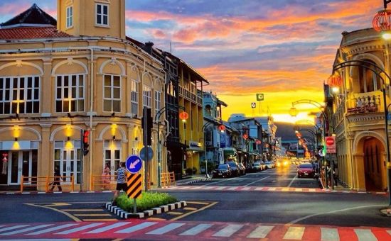 Görkemli Tayland İncileri THY ile Phuket – Pattaya – Bangkok Turu Ramazan Bayramı Özel ATS001