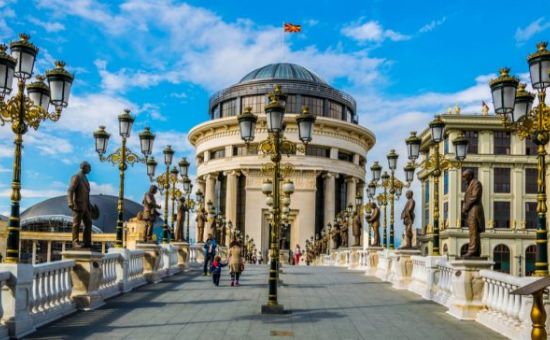 Ankara Çıkışlı Kosovalı Büyük Balkanlar Turu AJet ile Extra Turlar ve Akşam Yemekleri Dahil TIA-TIA